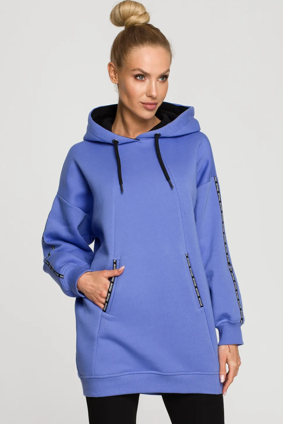 Bluza oversize z lampasami i kapturem - jasnofioletowa