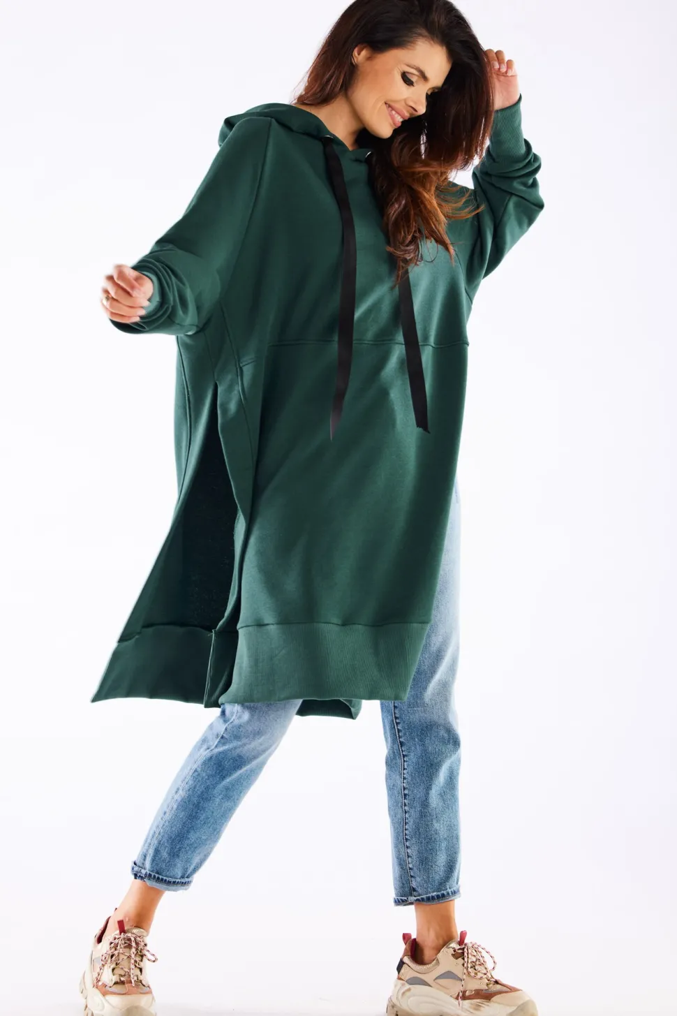 Bluza oversize z rozcięciami po bokach - zielona