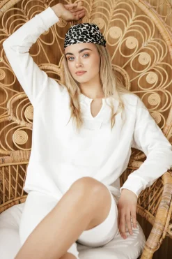 Bluza z wycięciem w dekolcie - ecru