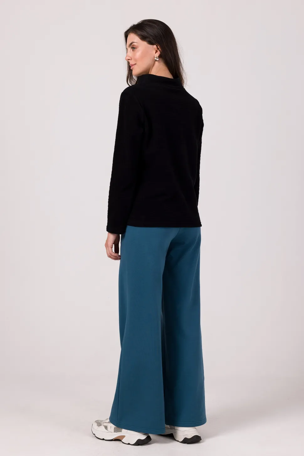 Bluza z wysokim kołnierzem - czarna