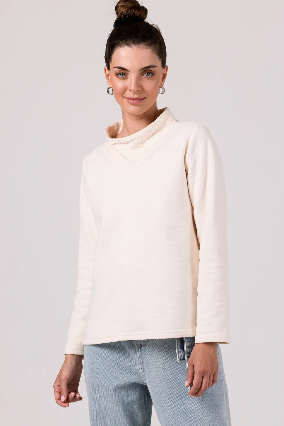 Bluza z wysokim kołnierzem - waniliowa