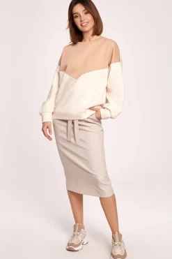 Dwukolorowa bluza o luźnym kroju - model 4