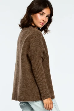 Gruby sweter ze ściągaczem w rękawie - karmelowy