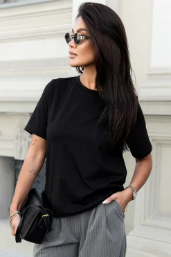 Klasyczny t-shirt damski z haftem - czarny