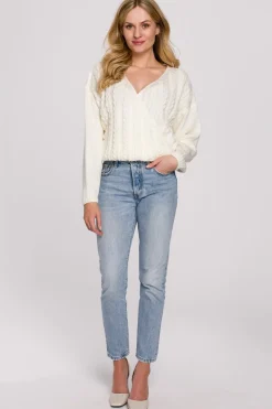 Krótki sweter na zakładkę - ecru