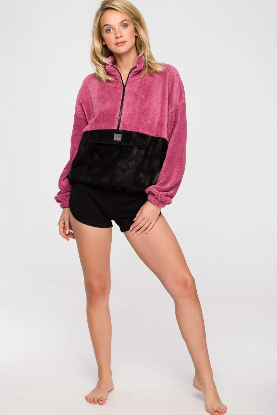 Luźna bluza pluszowa z kieszenią - model 4