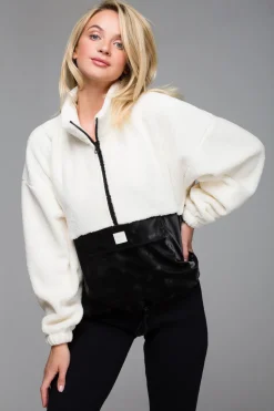 Luźna bluza pluszowa z kieszenią - model 1