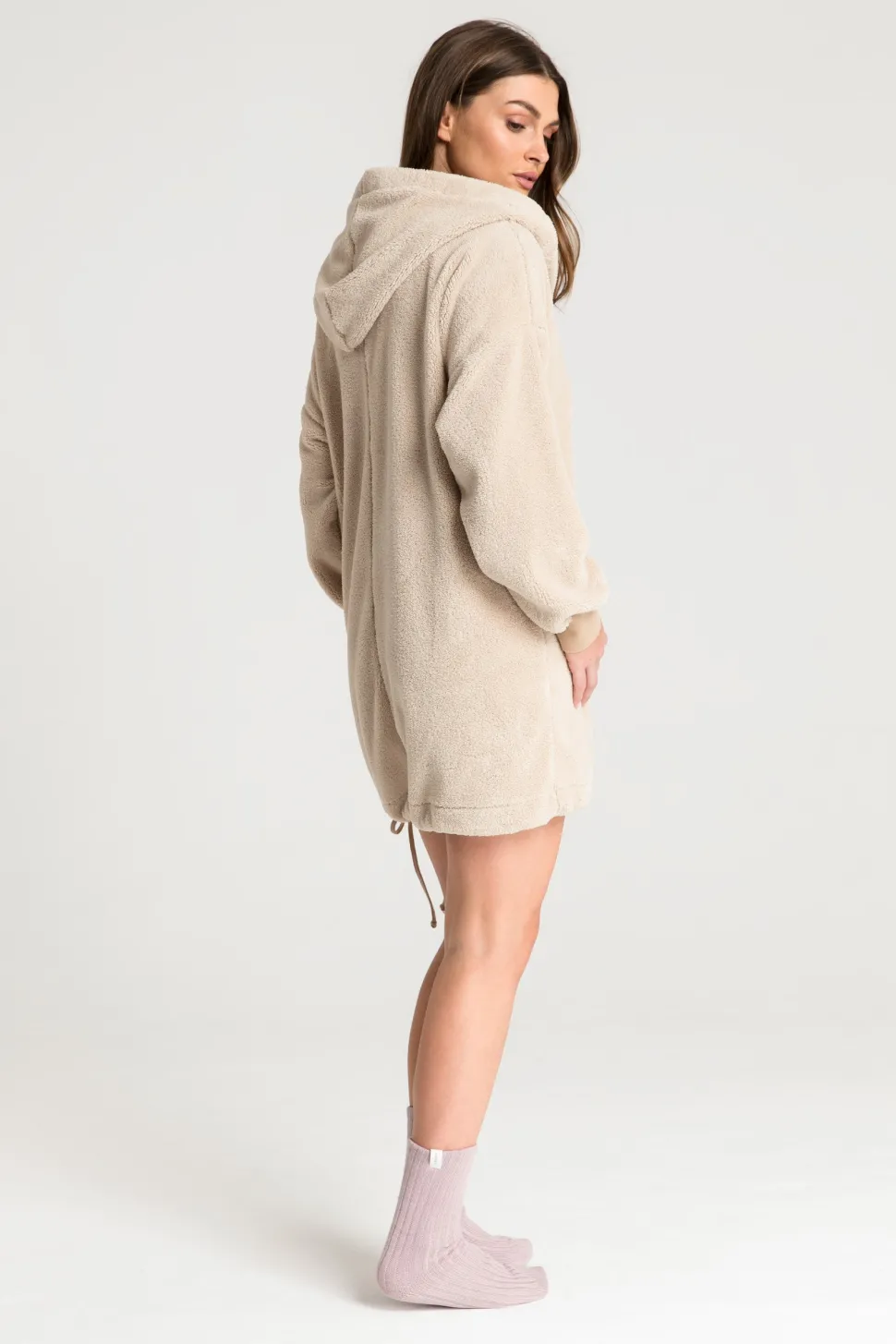 Pluszowa bluza oversize z kieszenią kangurek - cappuccino