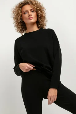 Prosta bluza damska z dzianiny - czarna