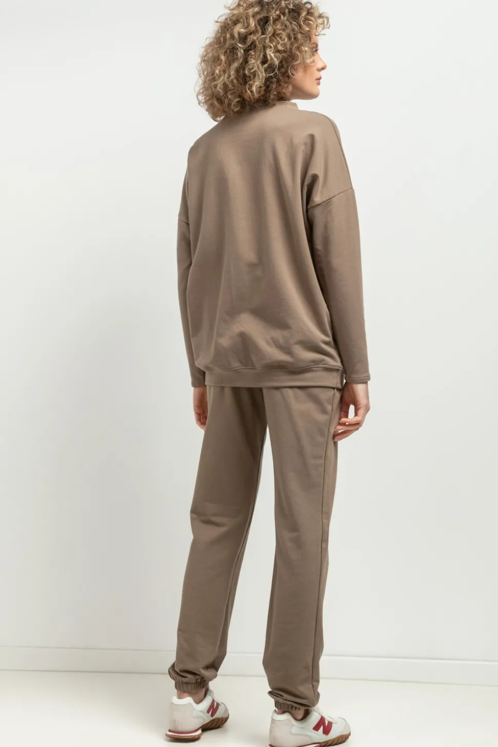 Prosta bluza dresowa - cappuccino