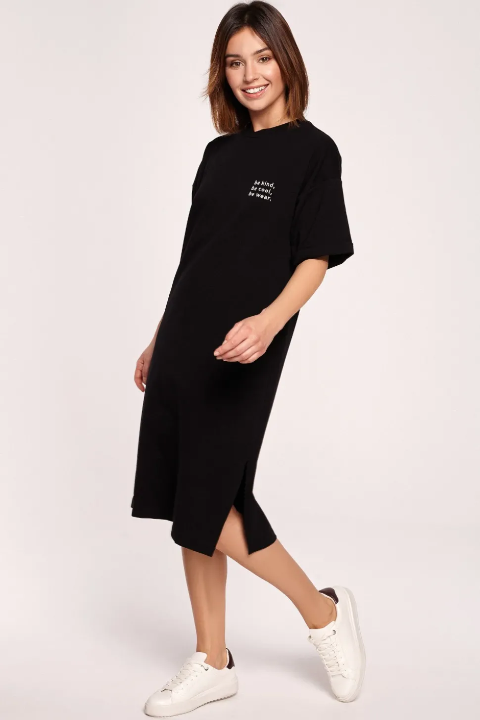 Sukienka t-shirtowa midi - czarna