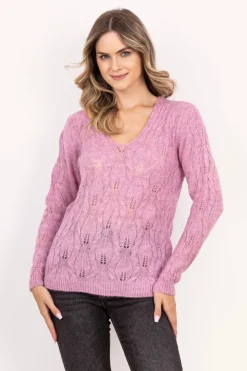 Sweter ażurowy w warkocze – różowy