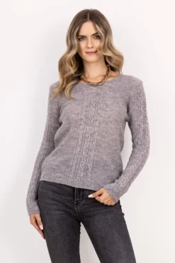 Sweter damski z warkoczami – szary