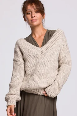 Sweter z dekoltem V - beżowy