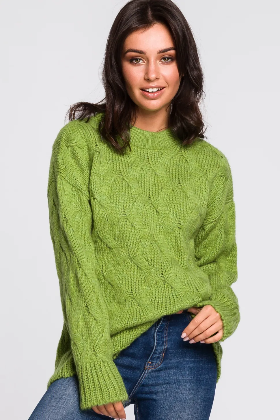 Sweter ze splotem typu warkocz - zielony