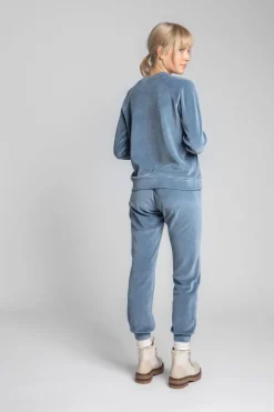 Welurowa bluza z reglanowymi rękawami - niebieska