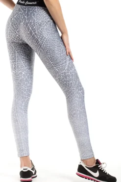 Wygodne gładkie legginsy fitness - model 1