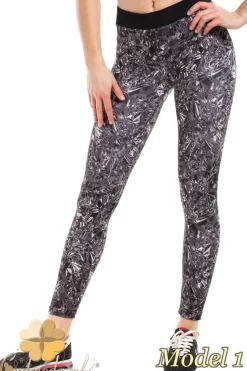 Wyszczuplające legginsy sportowe we wzory - model 1